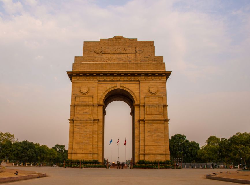 06 Days Golden Triangle Tour with Ranthambore Safari - Day 4: Drive to Ranthambore and your first tiger safari