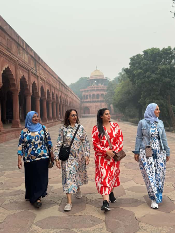 Agra: Agra fort express entry tickets - House Arrest History: Where the Mughal King Was Kept