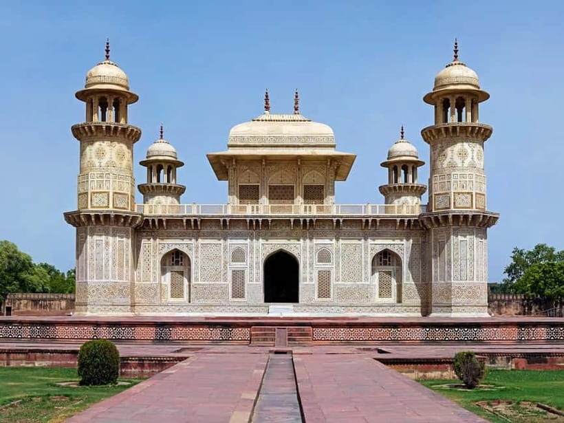 Agra: Baby Taj and Mehtab Bagh Sunset Viewpoint Tour - Mehtab Bagh across from the Taj: where your photos feel calmer