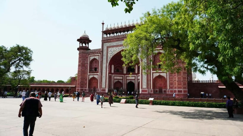 Agra: Private Sightseeing Half-Day Tour with Guide by Car - Who This Tour Suits Best (and Who Might Want Another Option)