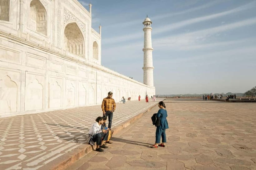 Agra: Private Sightseeing Half-Day Tour with Guide by Car - Taj Mahal Access With Express Entry and Your Own Tempo