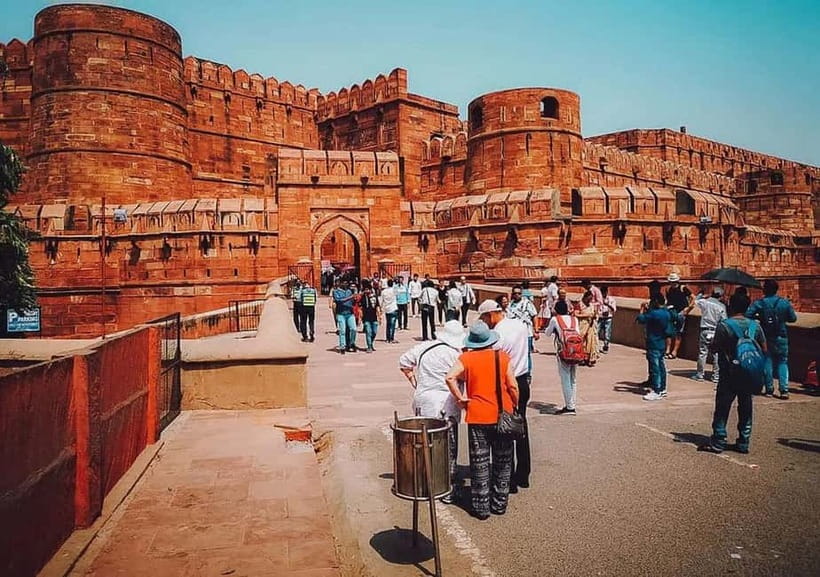 Agra: Private Tour Guide in Agra full-day - Optional Fatehpur Sikri: add it if you love variety and extra travel time