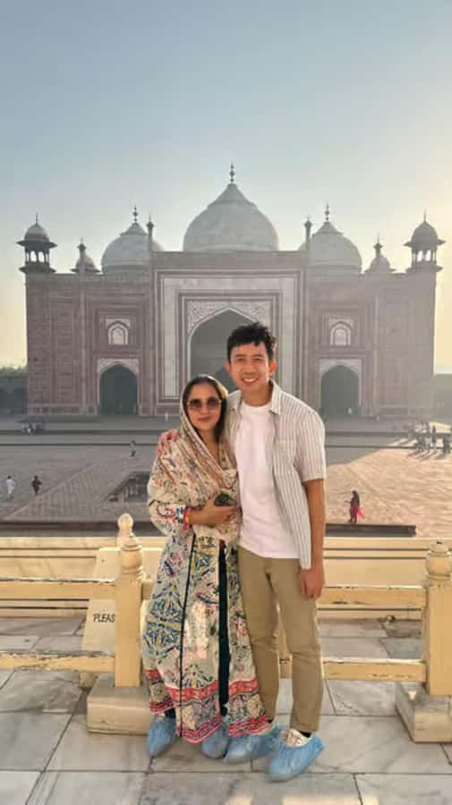 Agra: Taj Mahal Guided Tour with Fast Track Entry - Fast Track Entry and why it changes everything at the Taj
