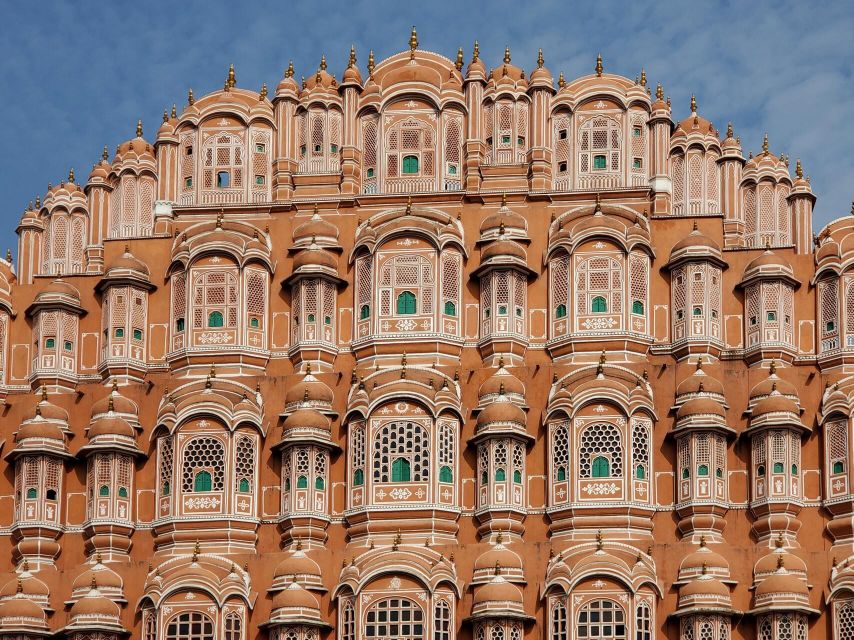 Agra: Taj Mahal Guided Tour with Photography & Rental Saree - Key things to know before you book