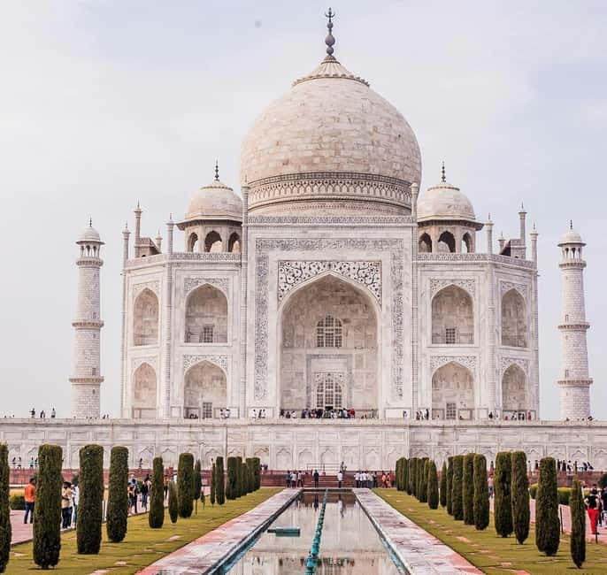 Agra: Taj Mahal Guided Tour with Photography & Rental Saree - Price and Value: Why Around $5 Can Still Be a Smart Deal