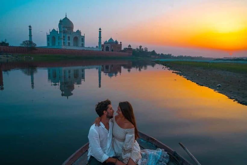 Agra: Taj Mahal Vip Tickets with Guide & Backside Boat Ride - Key points before you go