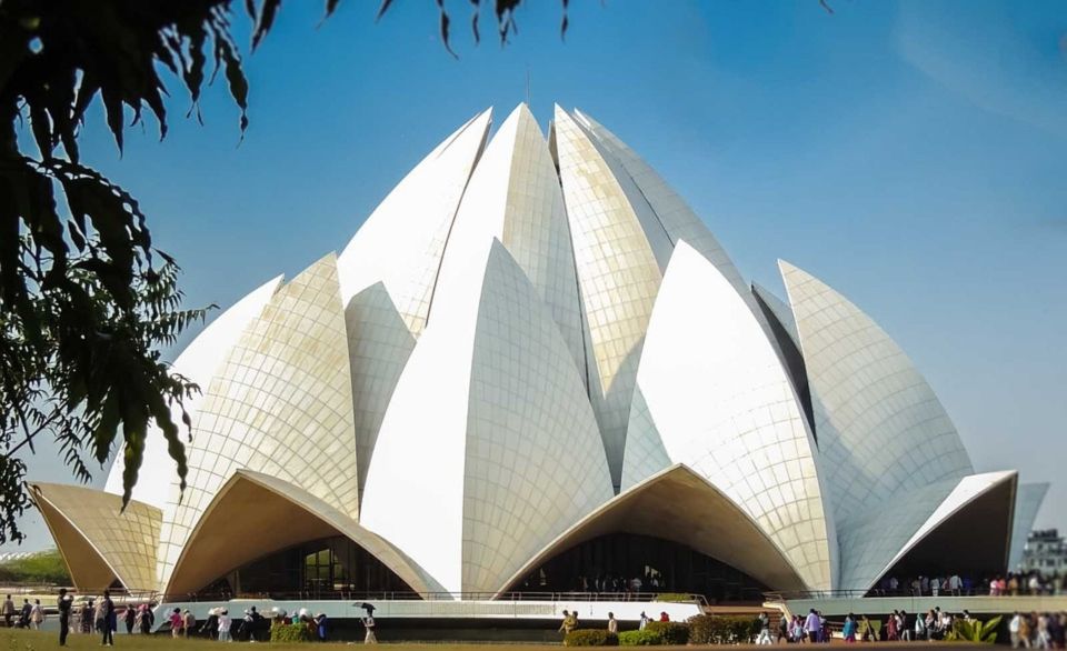 All Inclusive Old & New Delhi Private Day Trip with Tuk Tuk - Lunch Break in a Multi-Cuisine Restaurant: Good Energy, One Thing to Confirm