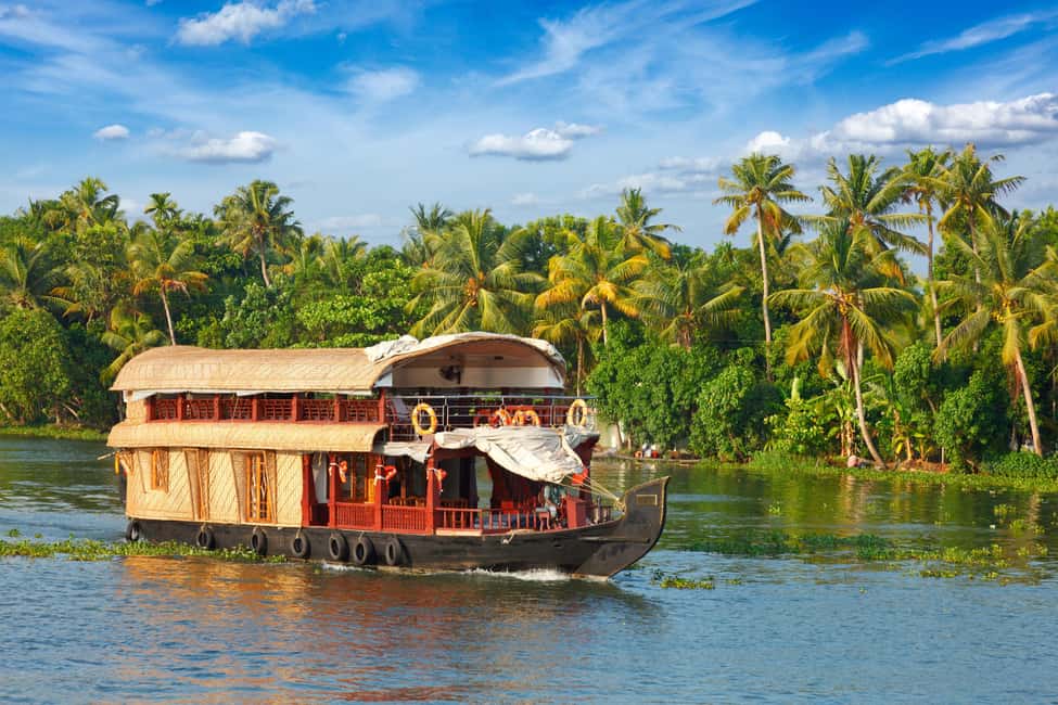 Alleppey / Alappuzha Houseboat Day Cruise with Lunch: Cochin - Boarding day: what the 12-hour flow feels like