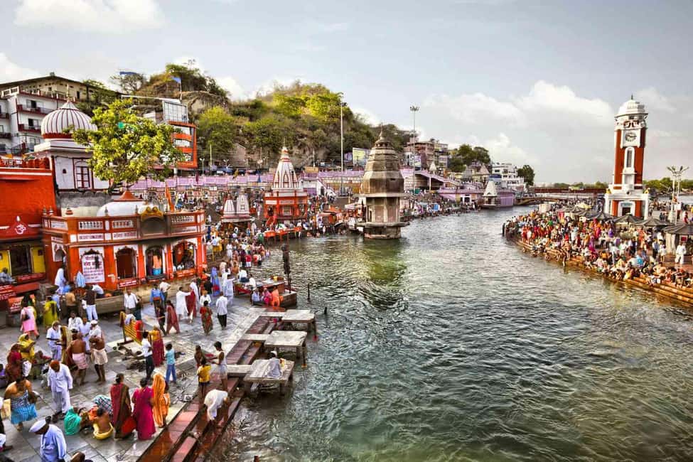 Amazing Same Day Haridwar and Rishikesh Tour From Delhi - Entering The Day: Delhi to Haridwar by private AC car