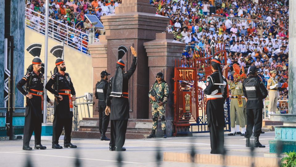 Amritsar: Full-Day Sightseeing Tour with Wagah Border - Pickup, Timing, and What to Expect Right Away
