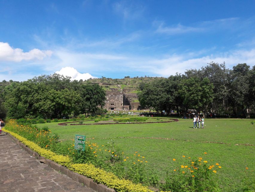 Aurangabad: 3-day Lonar Crater, Ajanta, & Ellora Caves Tour - Day 1: Ajanta Caves, 29 UNESCO Caves, and the Ajanta View Point Moment