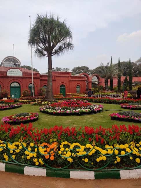 Bangalore City Tour: Lalbagh, Tipu Palace & Bull Temple - KR Market: Shopping Time Without Losing the Day