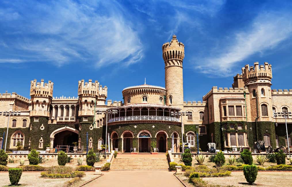 Bengaluru: Private Tour with Hotel Pickup and Drop-off - World’s Largest ISKCON Temple: plan for a calm start and clear photo moments