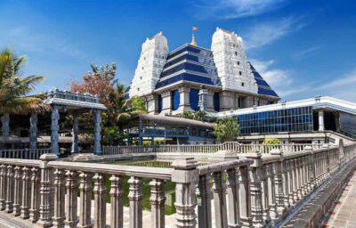 Bengaluru: Private Tour with Hotel Pickup and Drop-off - Tipu Sultan’s Summer Palace: watch for Indo-Islamic style details