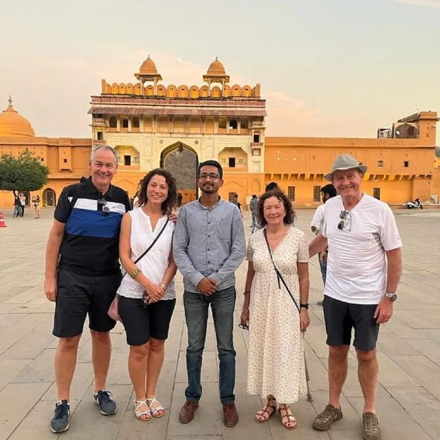 Book Govt. Approved Tour Guide for Jaipur City Tour - Why a government-approved Jaipur guide changes the whole day