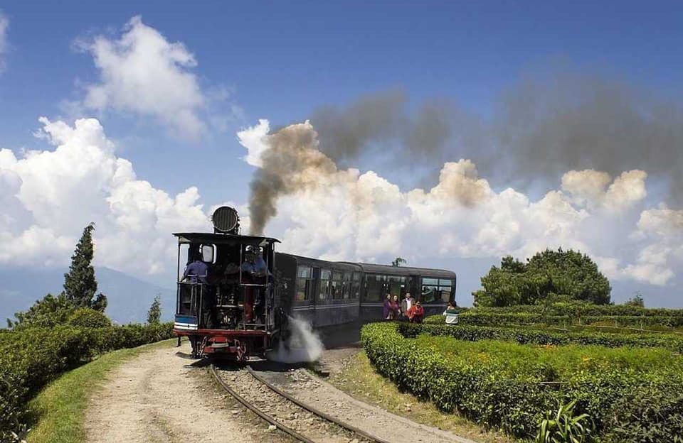Darjeeling: Full-Day Guided Sightseeing Tour by Car - FAQ