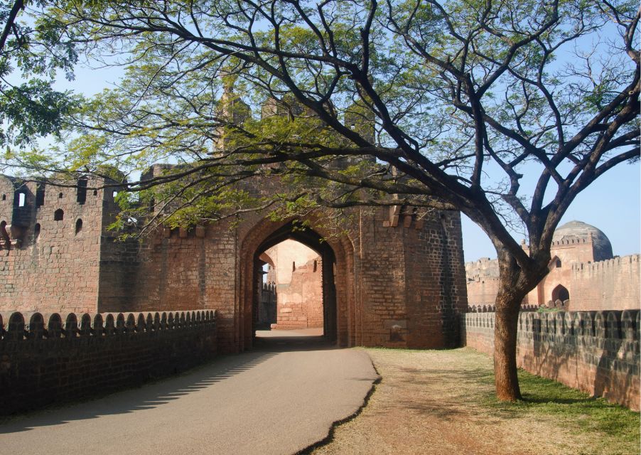 Day Trip to Bidar (Guided Private Tour by Car from Hyderabad - Rangeen Mahal and Mahmud Gawan Masjid: Where to Look and How to Pace Yourself