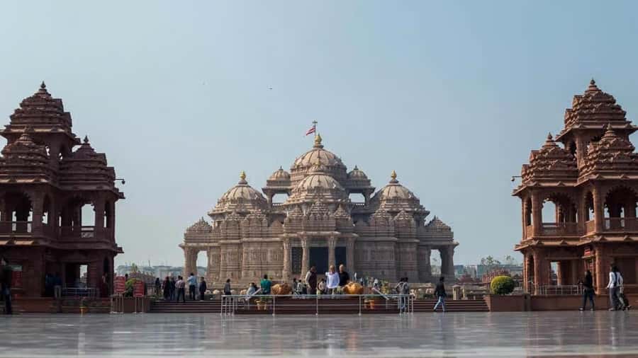 Delhi: Akshardham Temple Tour with Water & Light Show by Car - Neelkanth Darshan: a pilgrimage story built for faith and stamina
