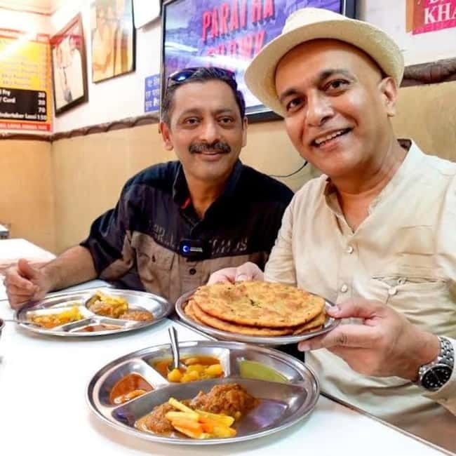 Delhi: Chandni Chowk & Spices Shoping Tour Through Tuk-Tuk - Pickup, meeting point, and where you end up