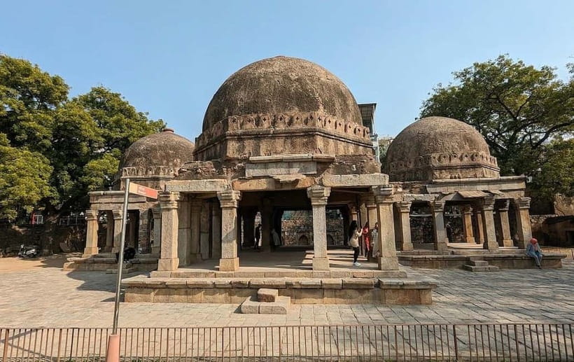 Delhi City Hidden Gems Tour - Cover the Uncovered Sites - Hauz Khas Fort: medieval structures with a modern edge