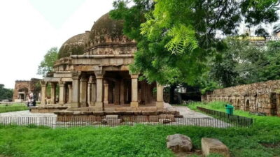 Delhi City Hidden Gems Tour - Cover the Uncovered Sites - Kalka Ji Temple: spirituality with deep roots