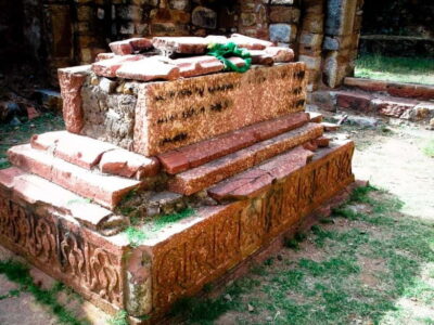 Delhi: Mehrauli Archaeological Park Tour with Hotel Pickup - Hotel Pickup and a 3-Hour Schedule That Actually Works