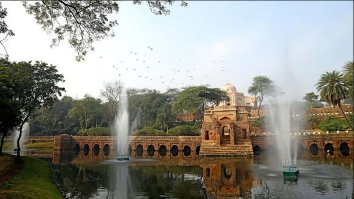 Delhi: Mehrauli Archaeological Park Tour with Qutub Minar - What you get for the price: $21 per person, and where the value comes from