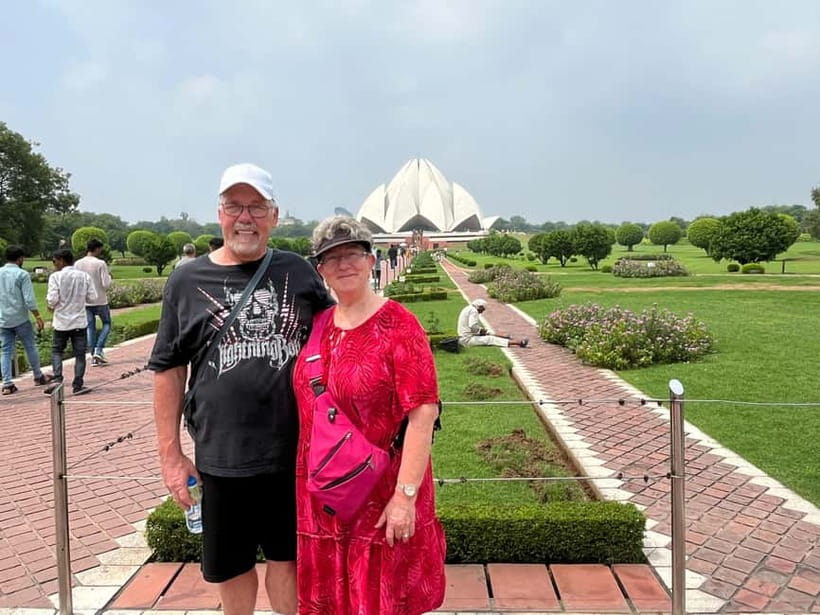 Delhi: Old and New Delhi Private Full or Half-Day Tour - Chandni Chowk and spice lanes: guided shopping without the chaos