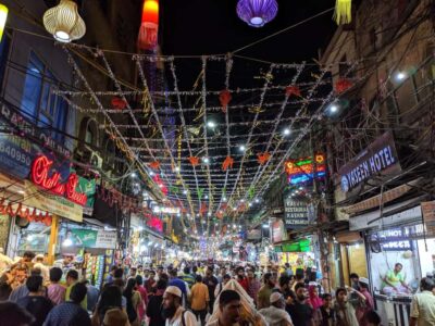 Delhi: Old Delhi Slum Tour by Metro or Car - Walking the Narrow Lanes: Micro-Industries in Motion