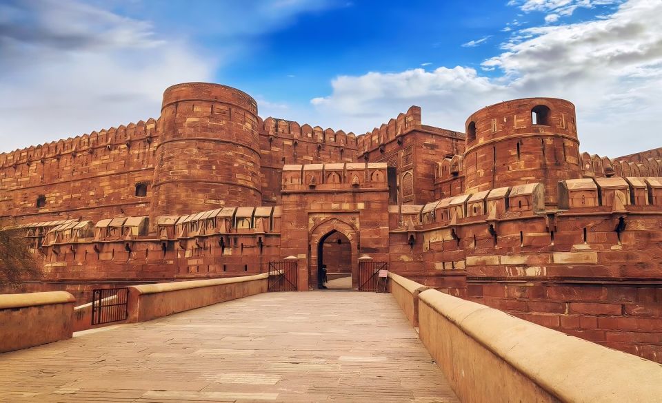 New Delhi: 2-Day Tour of Agra & Fatehpur by Superfast Train - Why Gatimaan Express works so well for a 2-day Agra plan