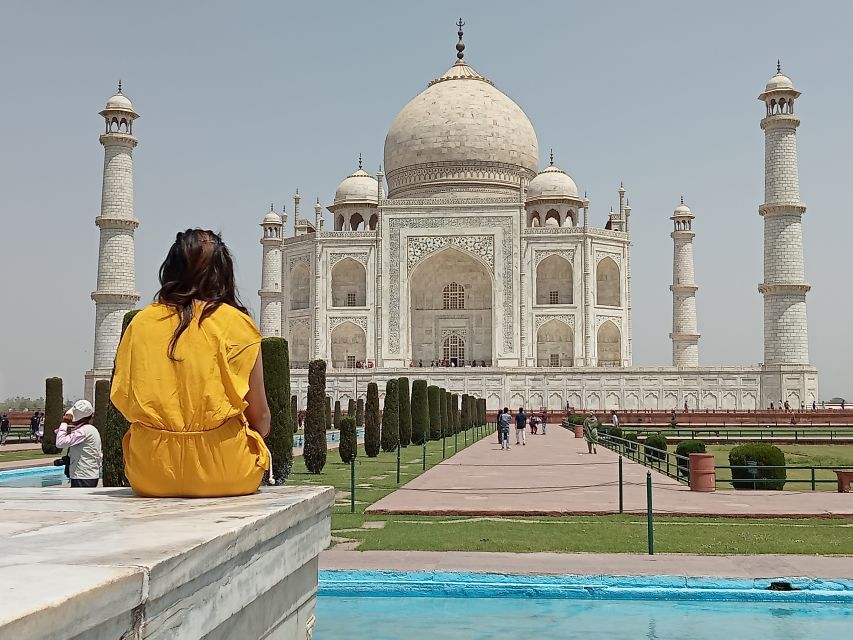 New Delhi: 2-Day Tour of Agra & Fatehpur by Superfast Train - The Agra hotel night: comfort between big early starts