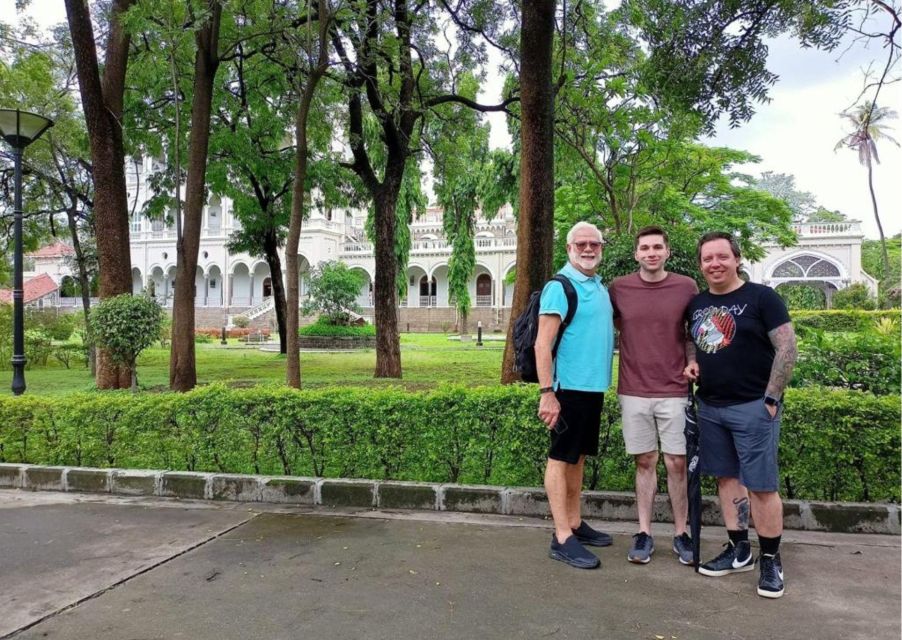 Pune: Private Guided Sightseeing Tour by Car with Snacks - Aga Khan Palace and Gandhi Memorial: the history stop that grounds the day