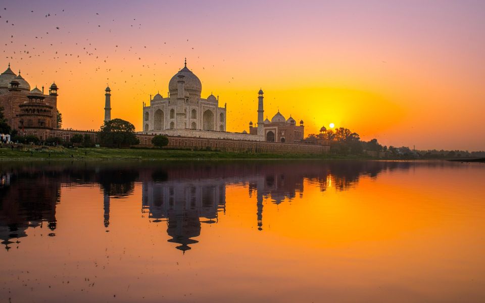 Taj Mahal Sunset View or Morning View Tour with Hotel Pickup - Agra Shopping Stops: Marble, Sari, Carpets, Jewelry, and Leather